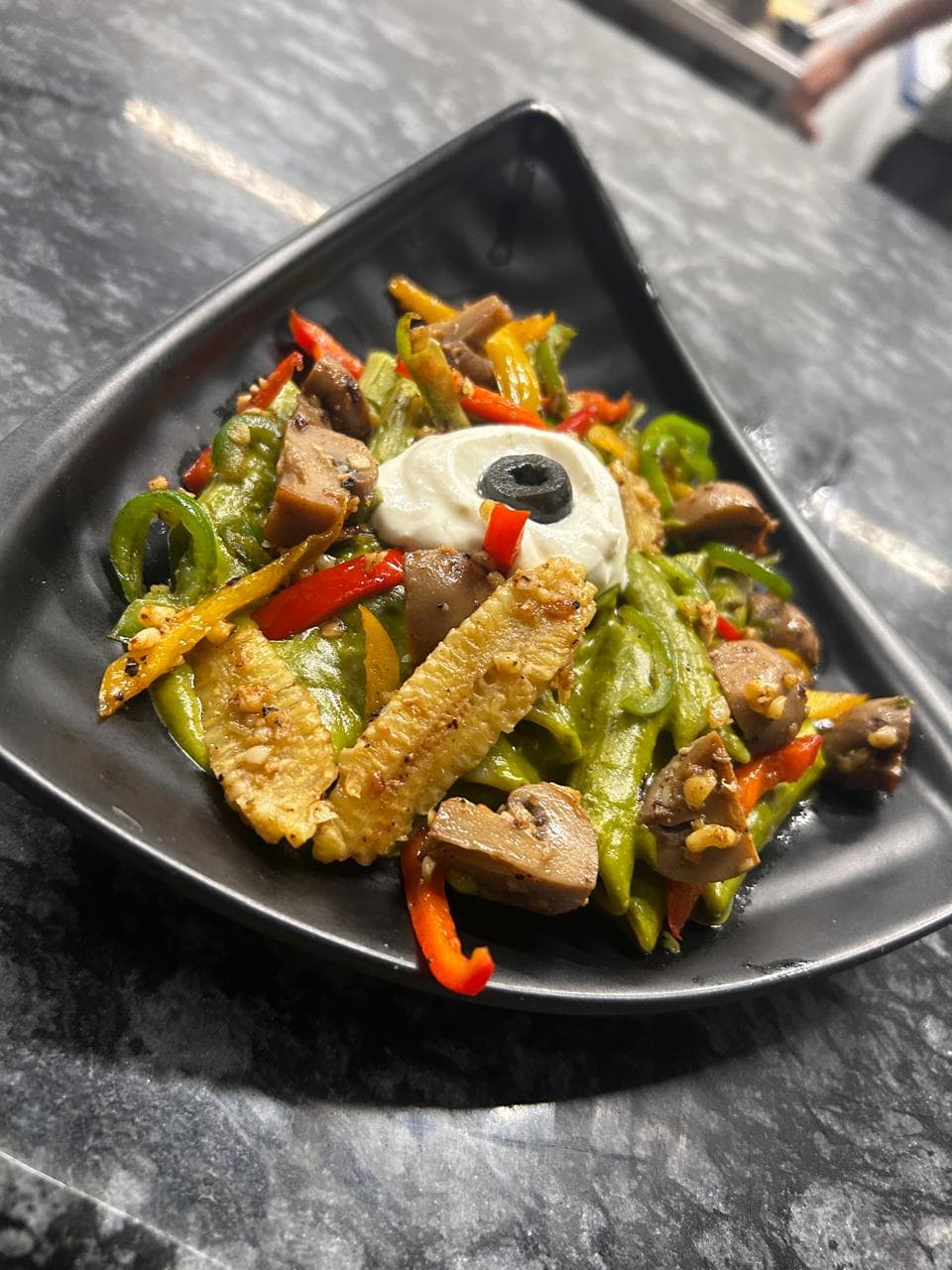 Food dish